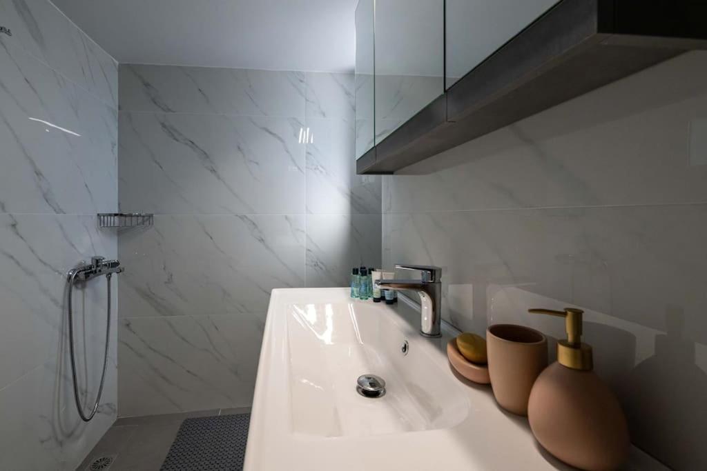 Skyhigh Haven Apartment Kalamata Exterior foto