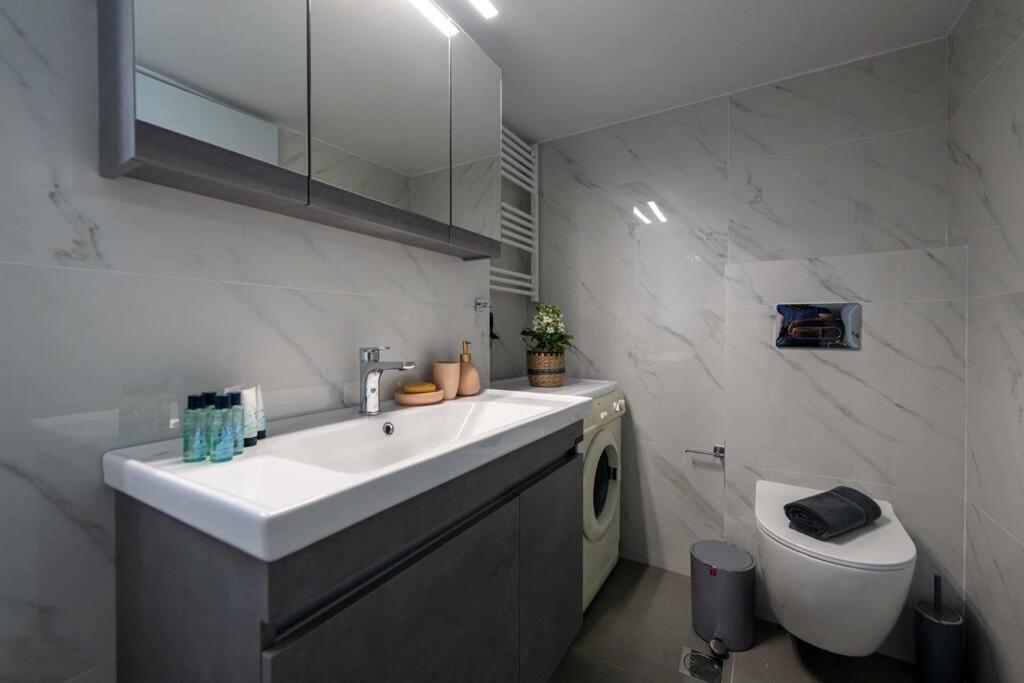 Skyhigh Haven Apartment Kalamata Exterior foto