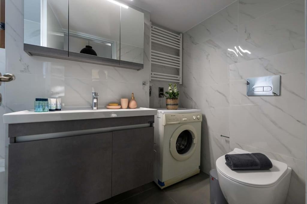 Skyhigh Haven Apartment Kalamata Exterior foto