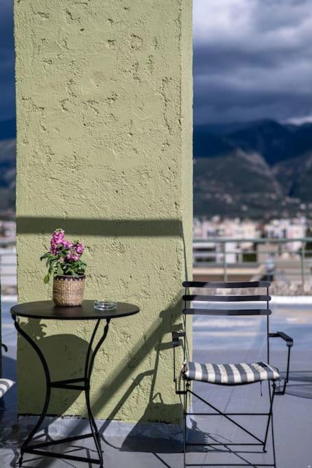 Skyhigh Haven Apartment Kalamata Exterior foto