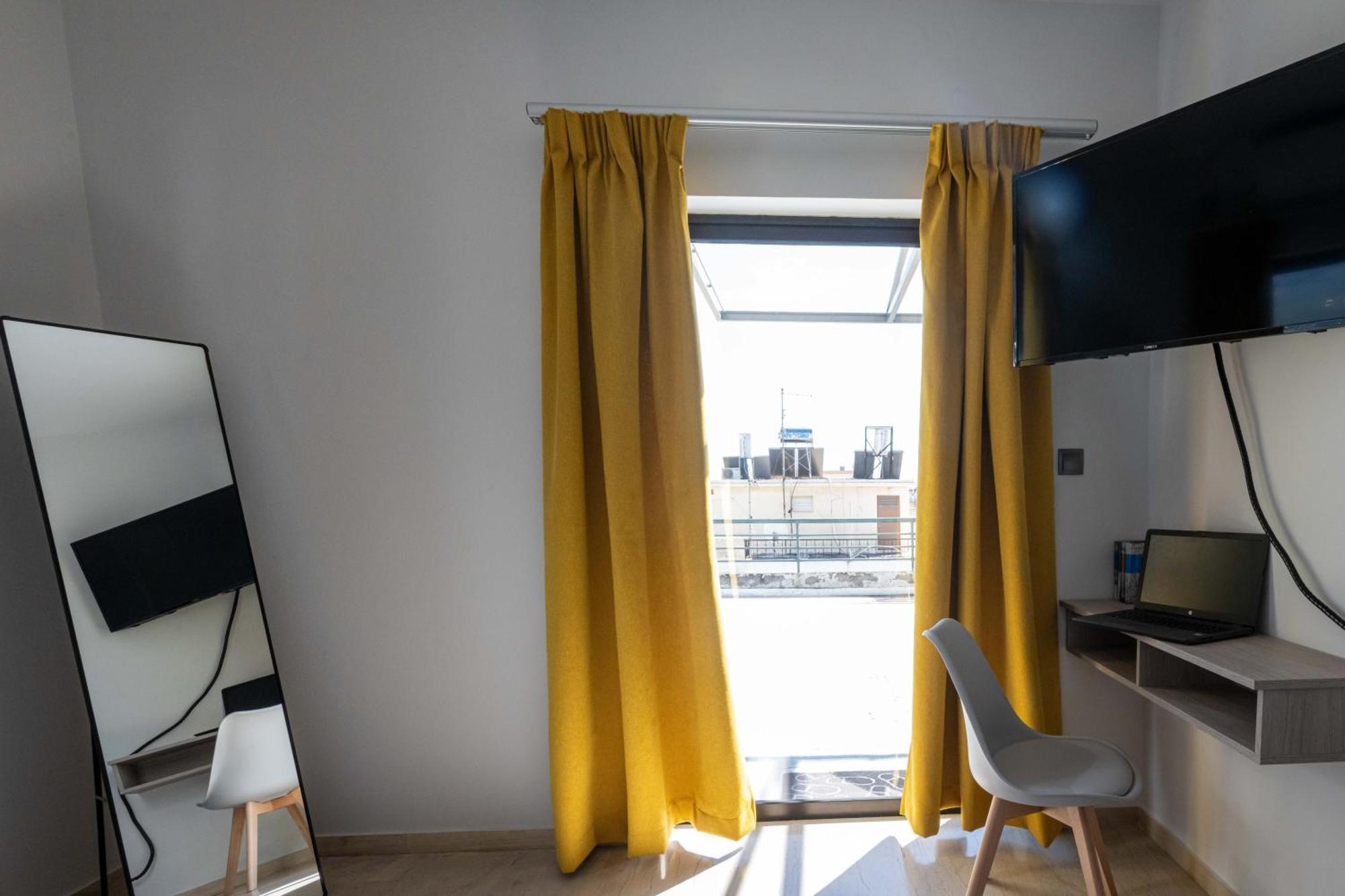 Skyhigh Haven Apartment Kalamata Exterior foto